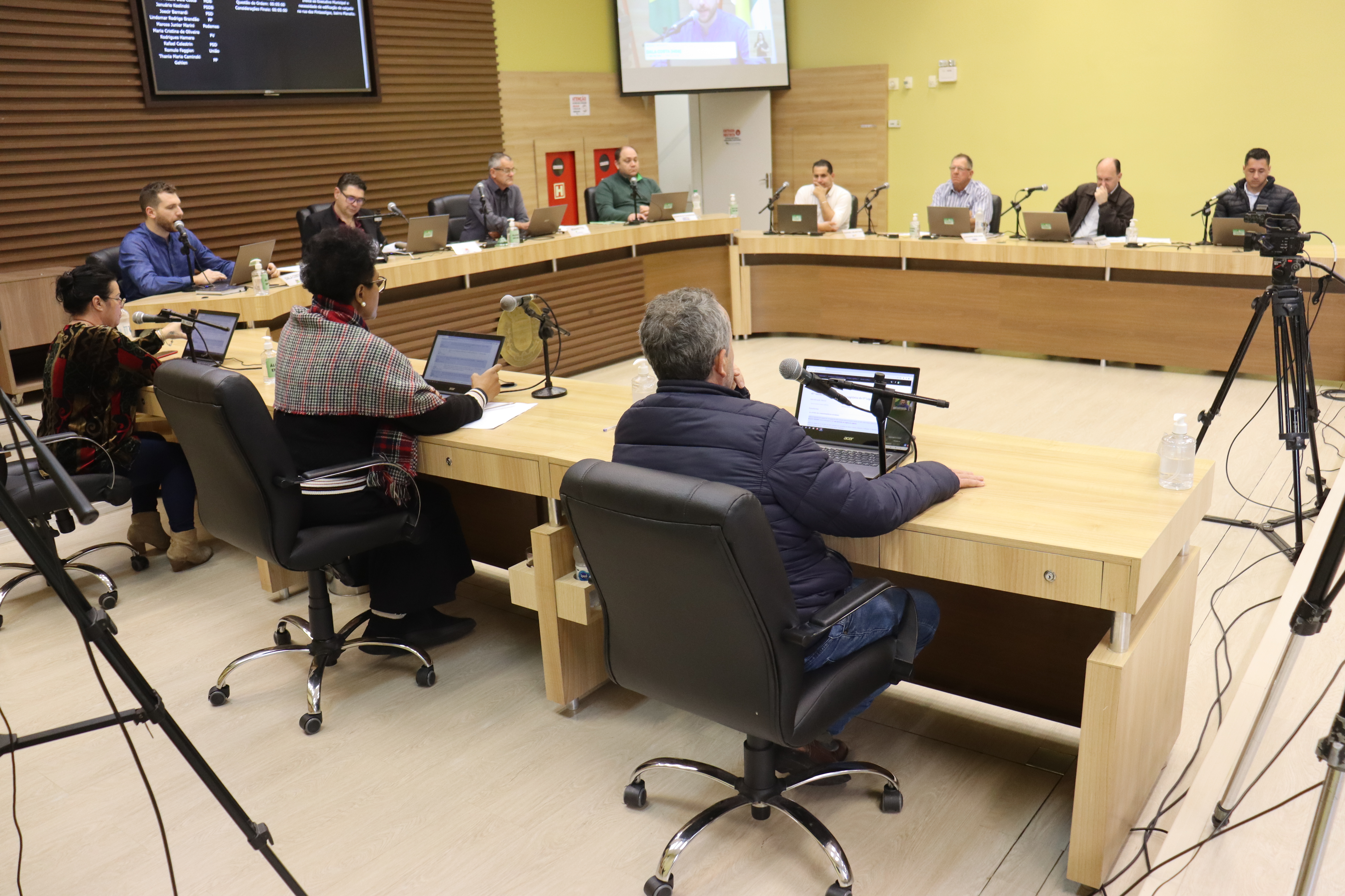 Aprovado, em primeira votação, crédito especial para reforma de Escolas e CMEIS