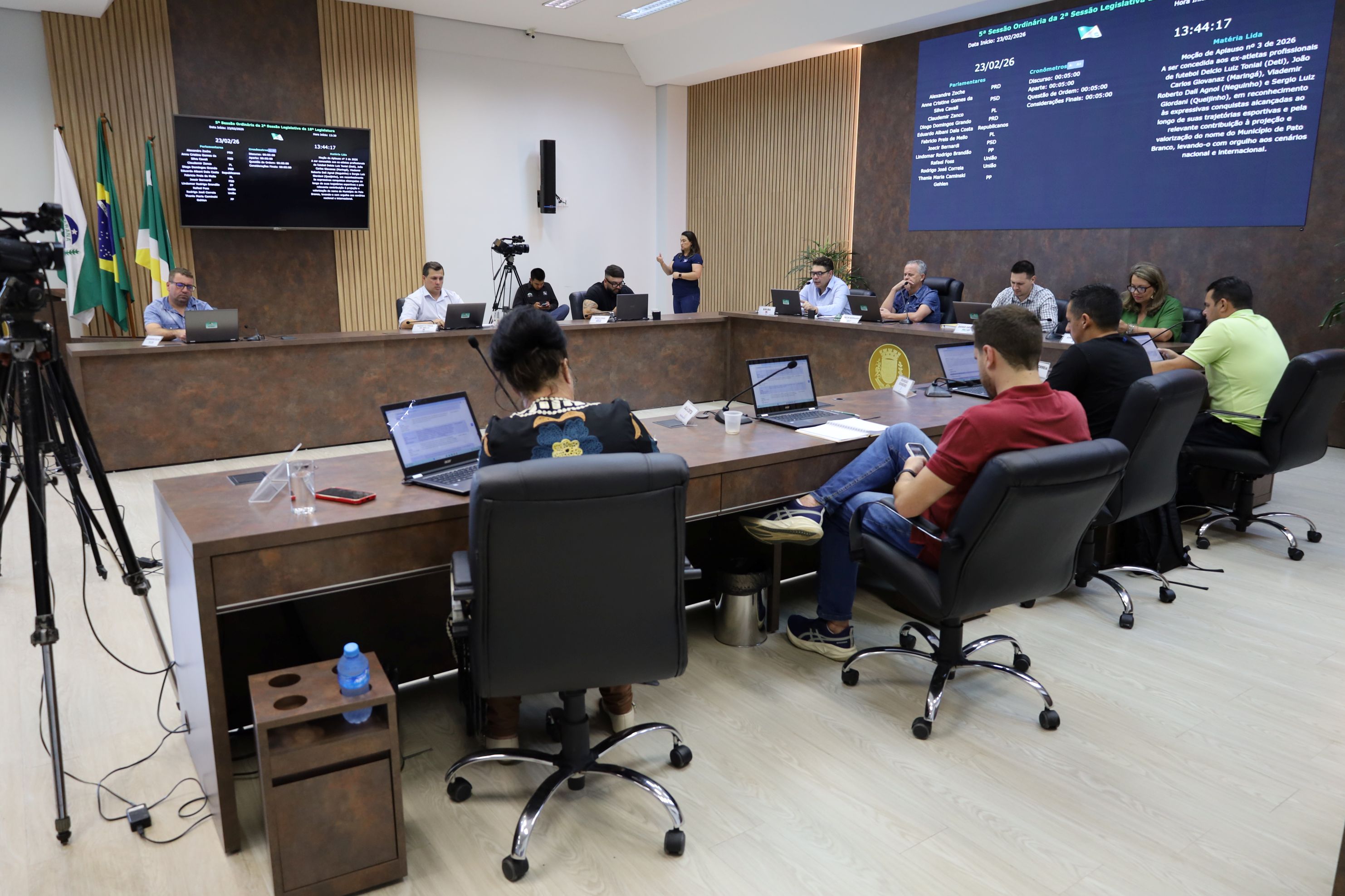 Câmara de Pato Branco aprova projetos voltados à segurança escolar e à saúde mental infantil