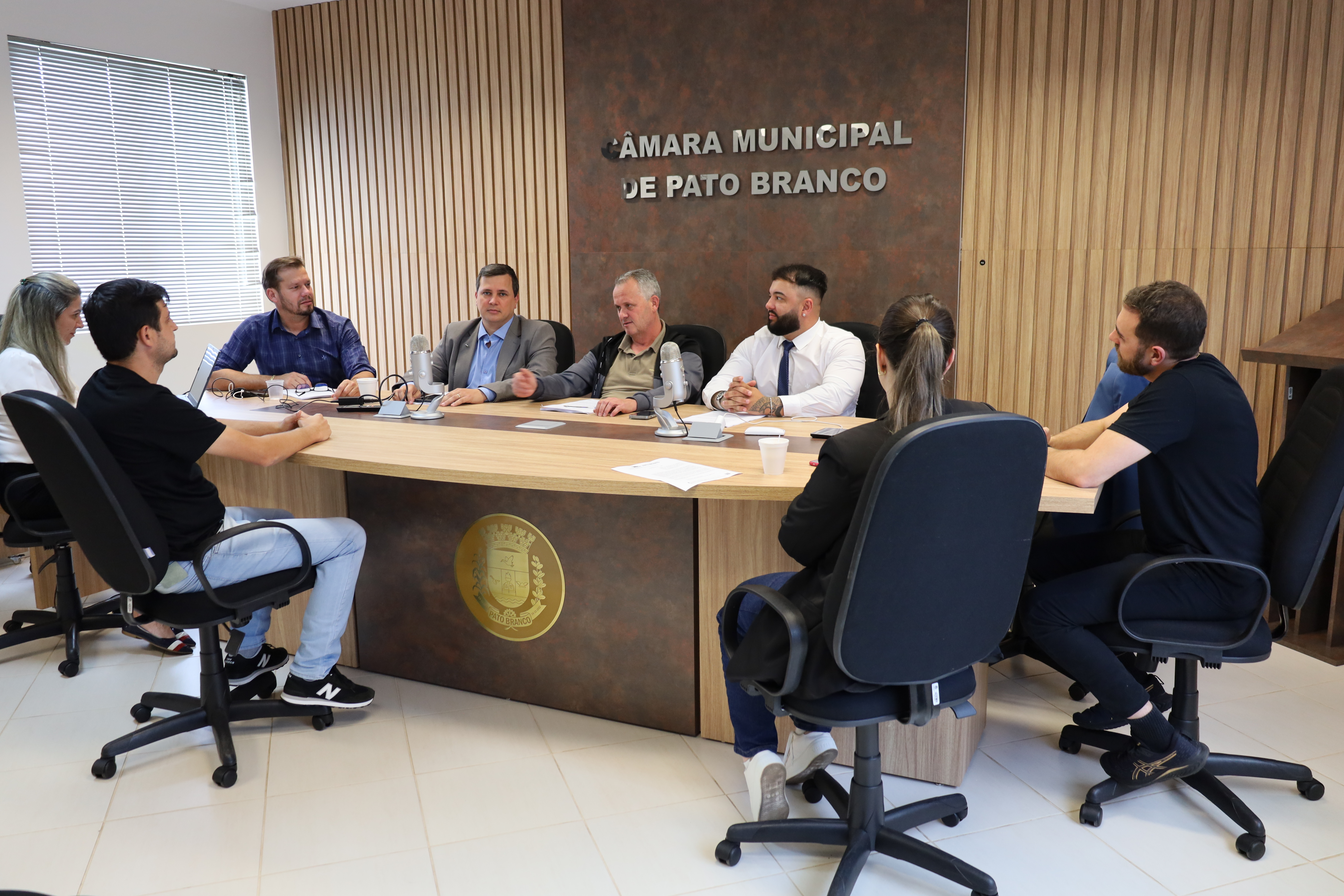 Comissão Processante entrega relatório final 
