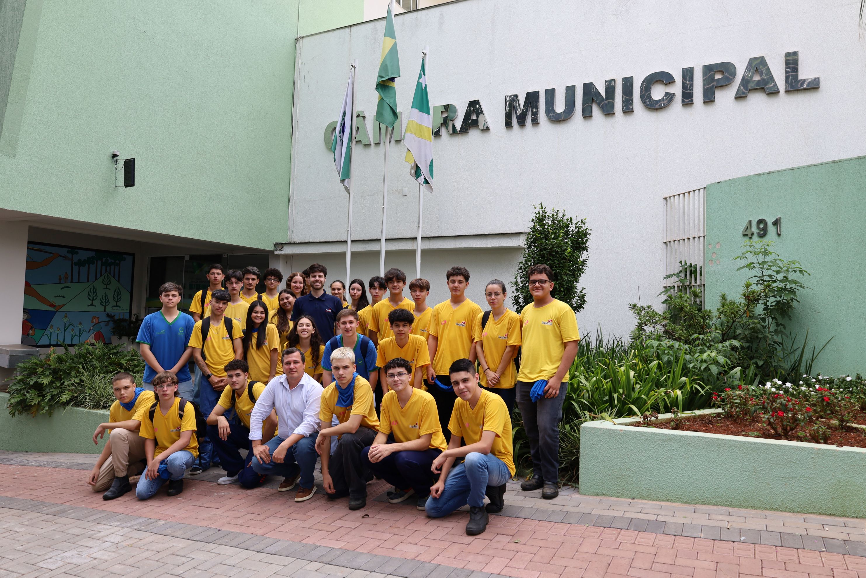 Em Sessão, vereadores aprovam projetos e a entrega de Prêmio Ambiental à Inplasul