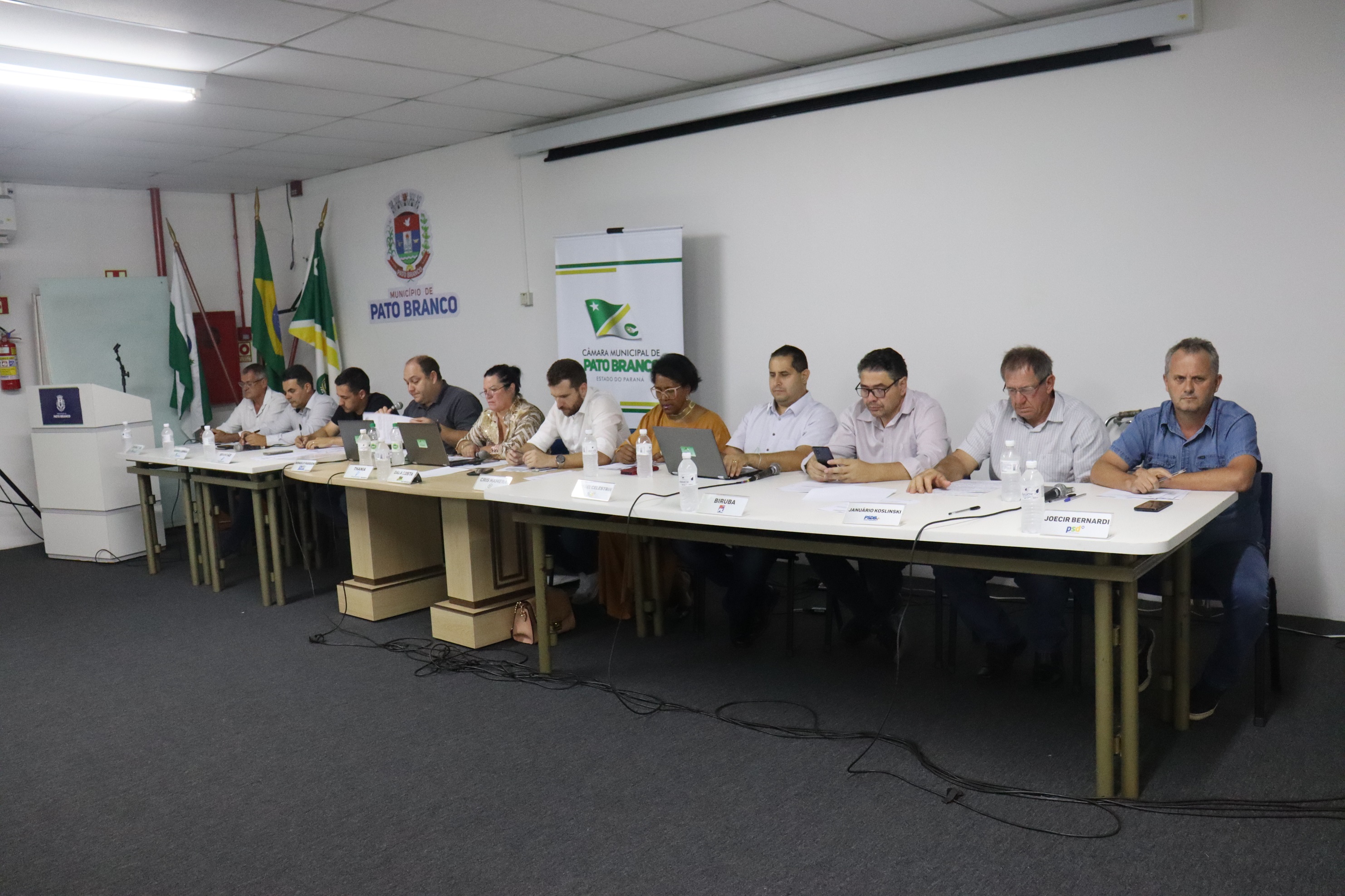 Legislativo aprova projeto para regularização de 25 imóveis do Programa Moradia Legal