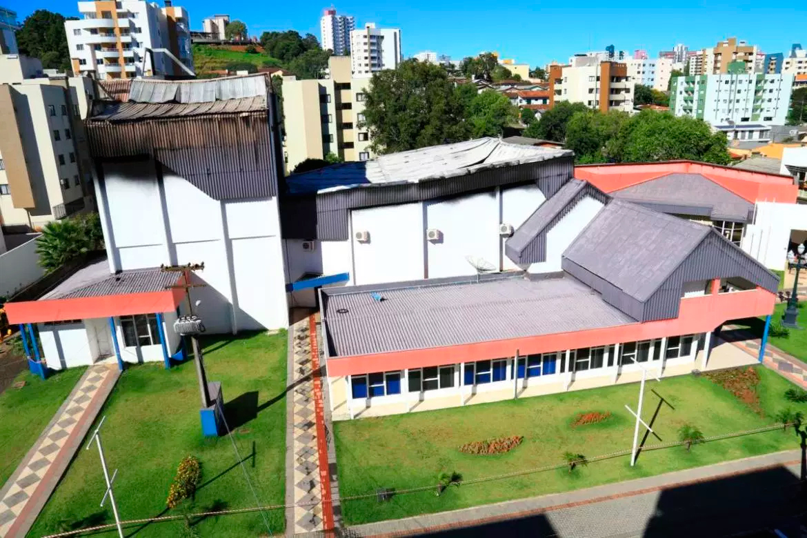 Legislativo autoriza o prefeito abrir crédito especial para reconstrução do Teatro de Pato Branco