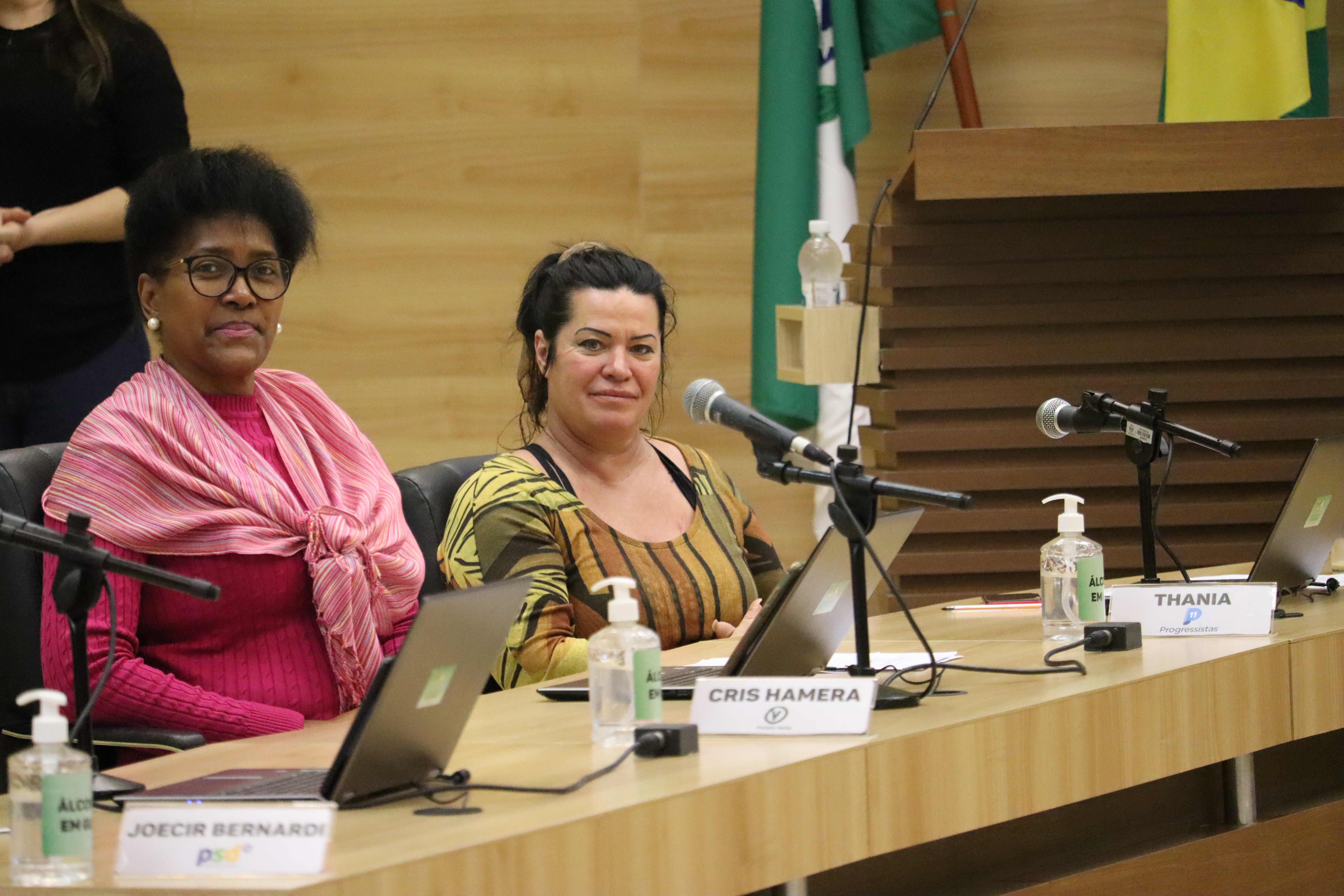 Vereadoras realizam ações em prol da comunidade pato-branquense 