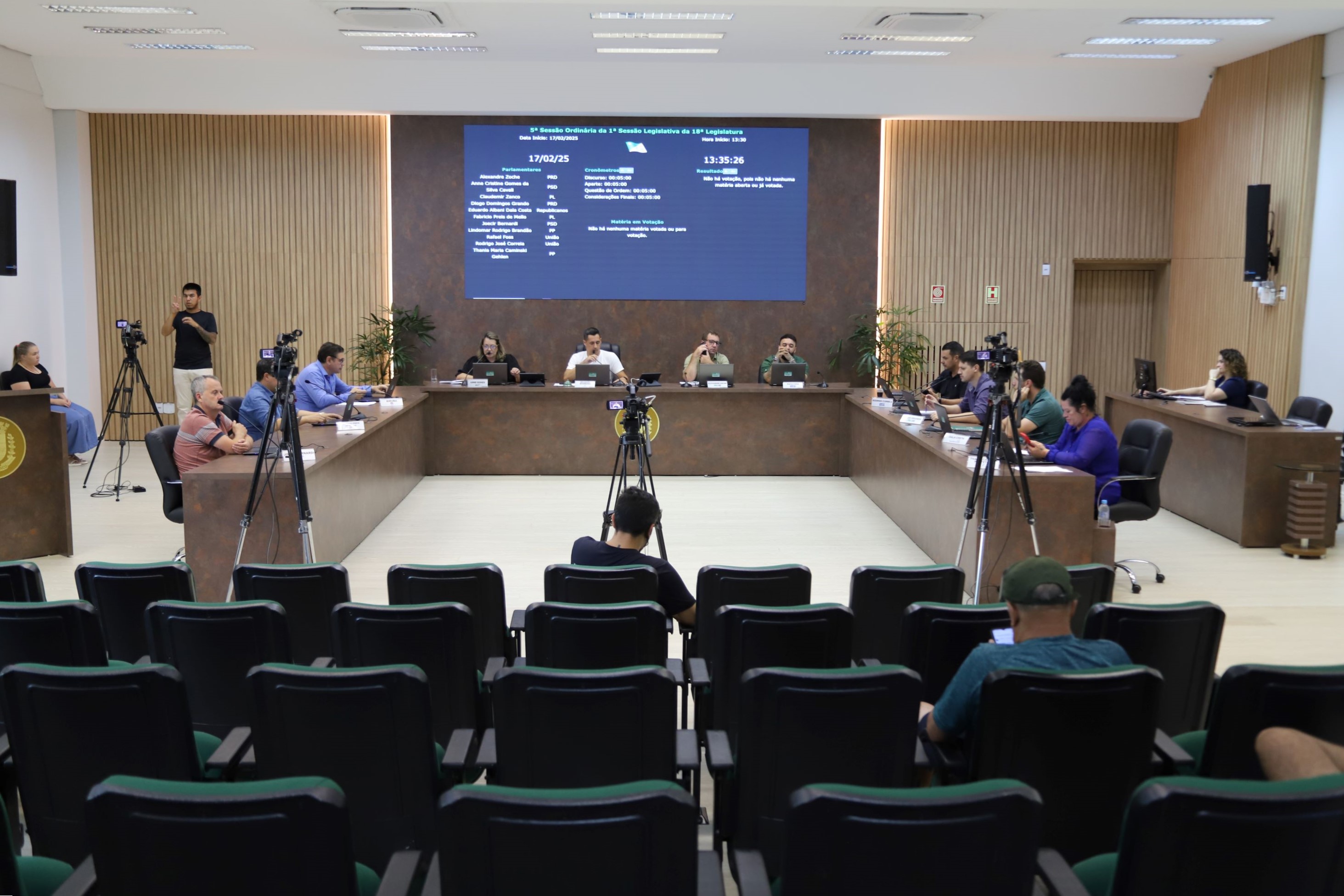 Vereadores apresentam indicações e requerimentos 