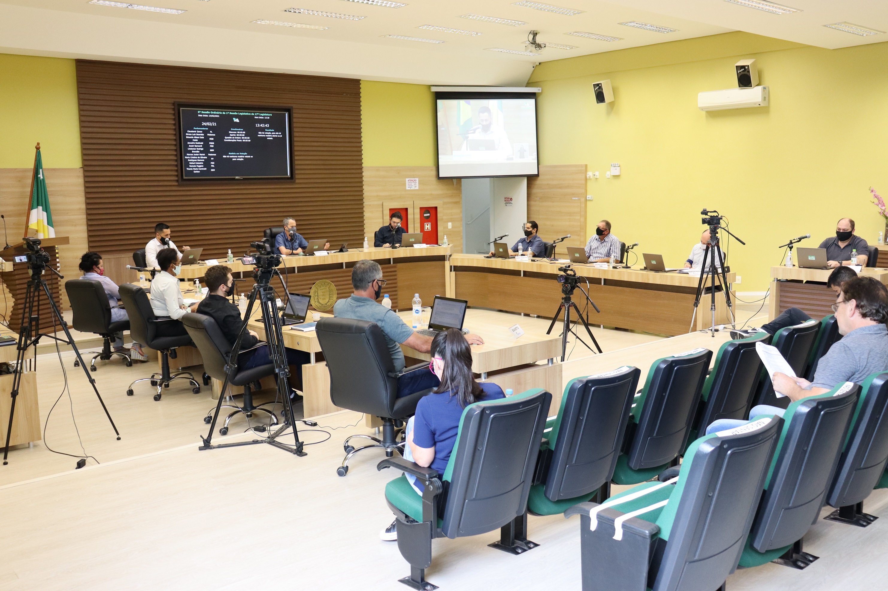 Vereadores aprovam projetos em primeira e segunda votação 