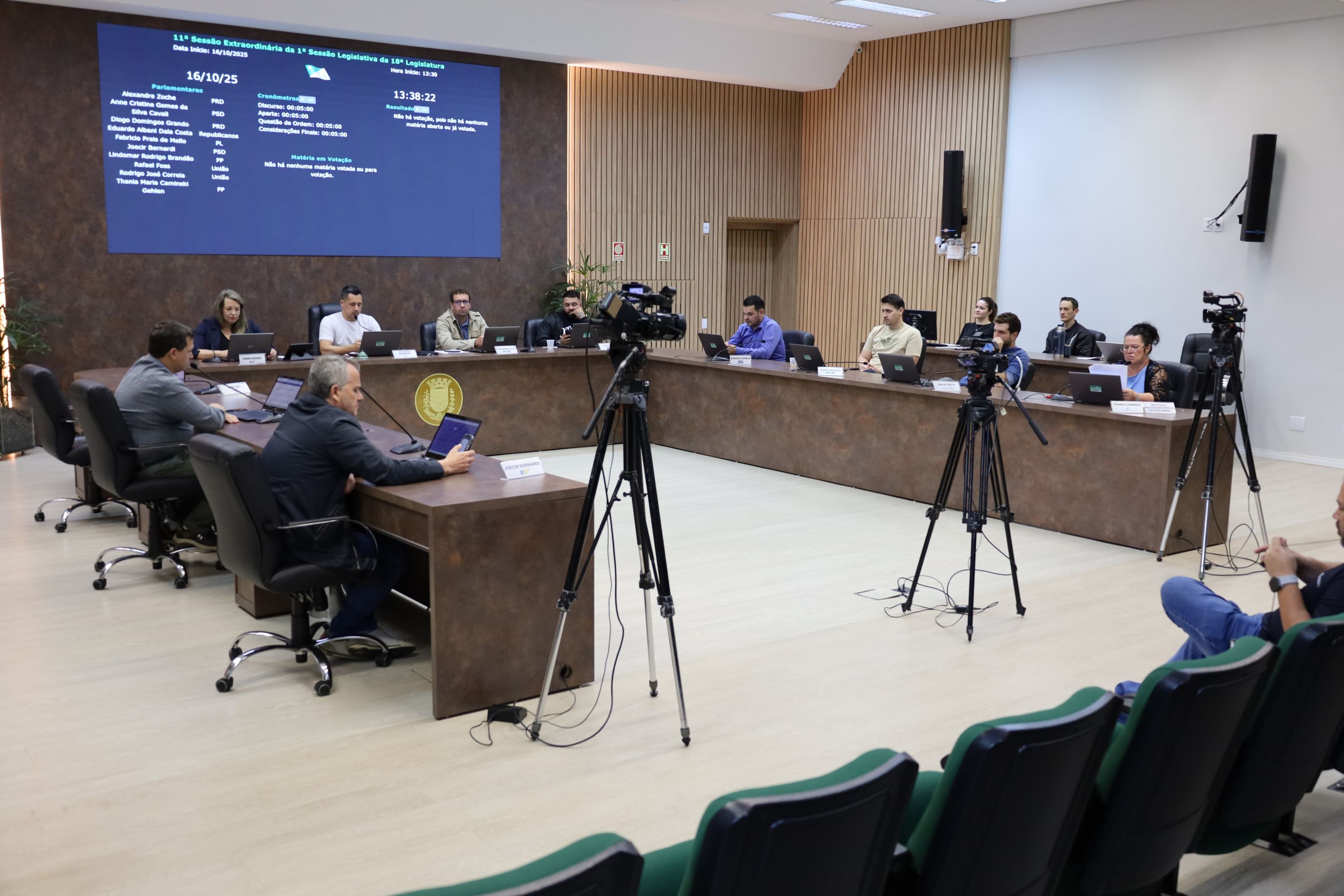 Vereadores aprovam reajuste salarial para os professores do Município 