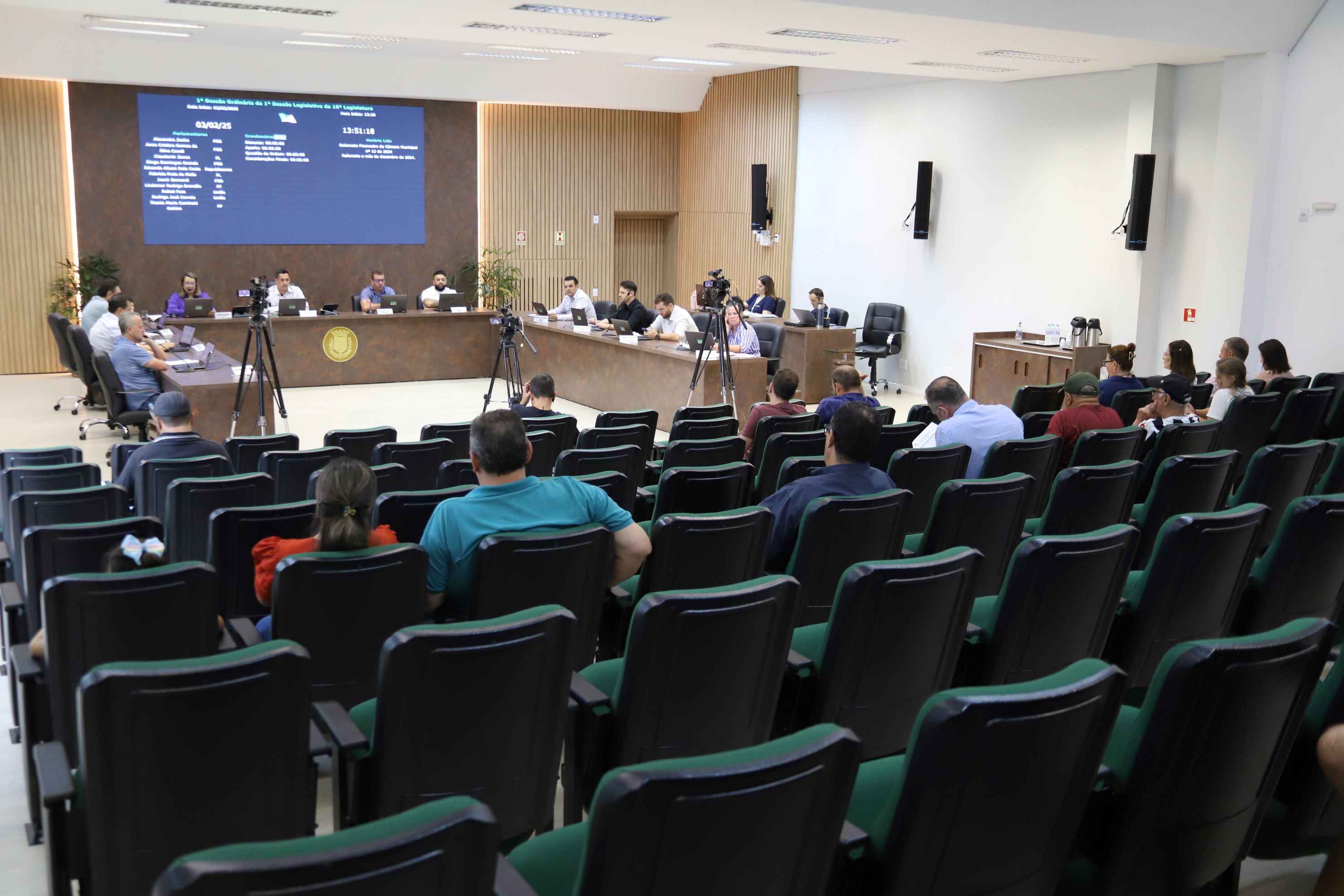 Vereadores reúnem-se para primeira Sessão Ordinária de 2025